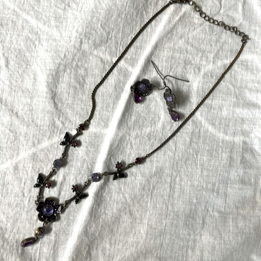 Purple flower charms with matching earrings vintage